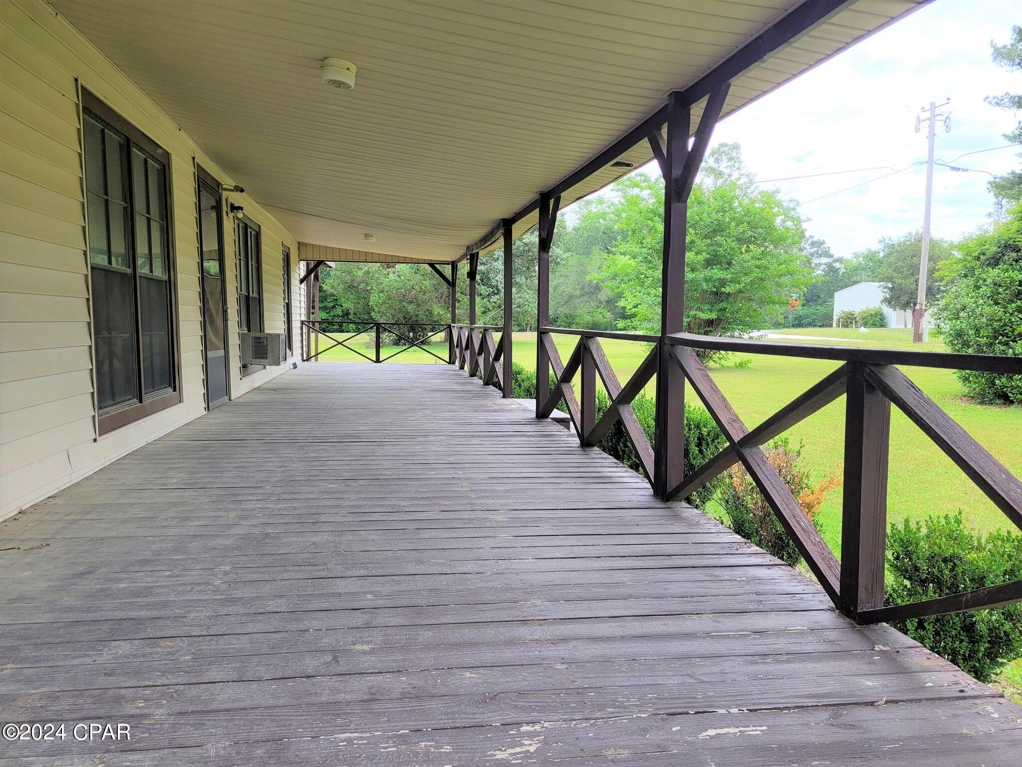 608 Hutchinson Road Chipley, FL 32428 - Photo 24 of 31 Gallery Image 24