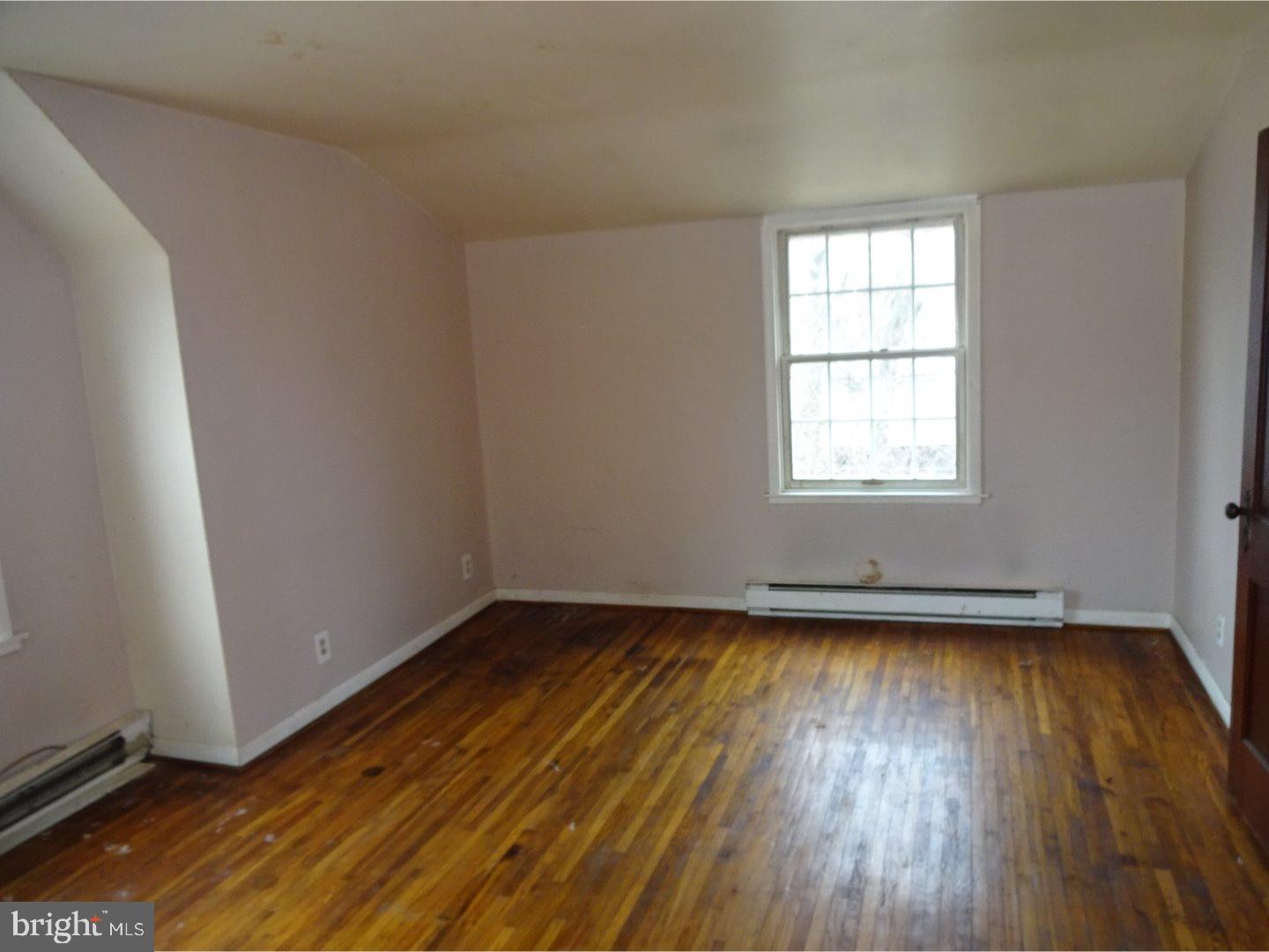4419 Aberdale Road Philadelphia, PA 19136 - Photo 12 of 16 Bedroom 3