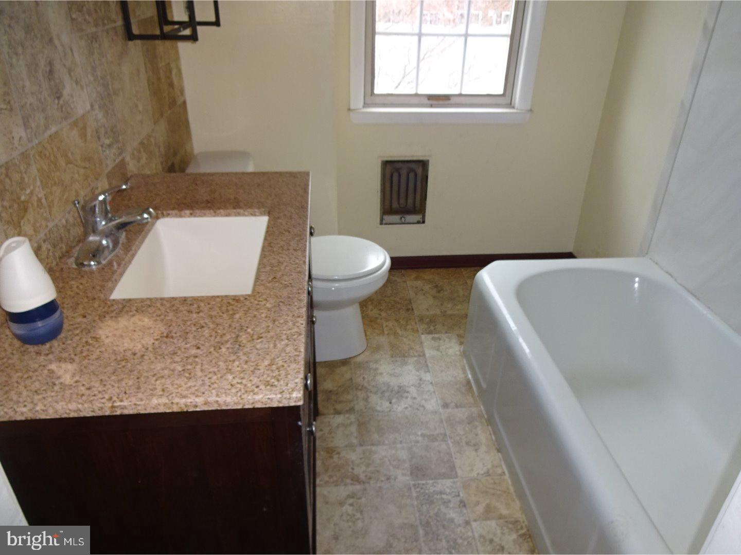 4419 Aberdale Road Philadelphia, PA 19136 - Photo 13 of 16 Bathroom
