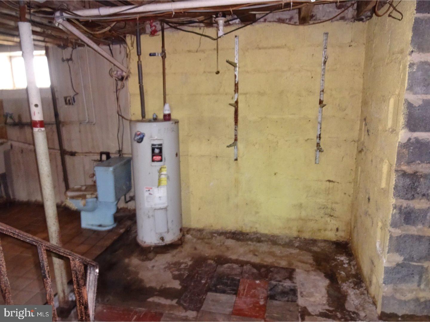 4419 Aberdale Road Philadelphia, PA 19136 - Photo 16 of 16 Basement