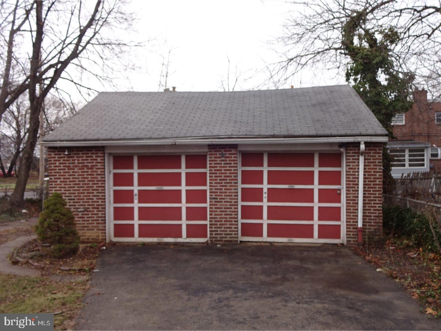 4419 Aberdale Road Philadelphia, PA 19136 - Photo 2 of 16 Garage