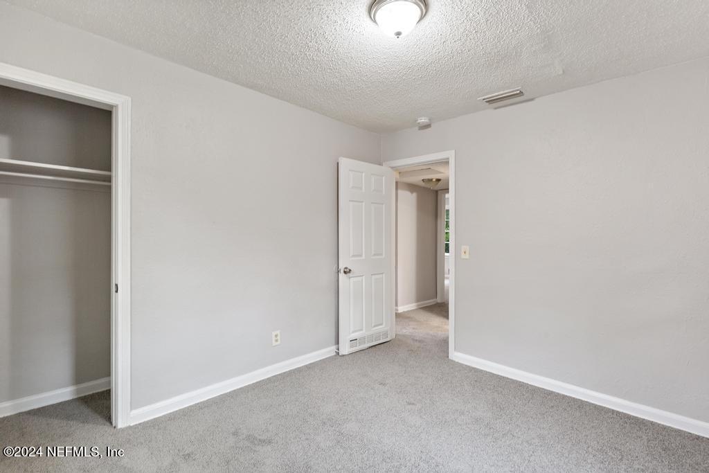 3046 Bessent Road Jacksonville, FL 32218 - Photo 8 of 12 3046 Bessent-20