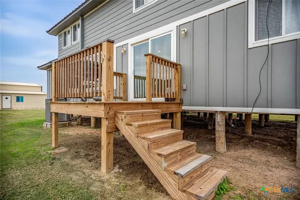 a view of a house with a big yard