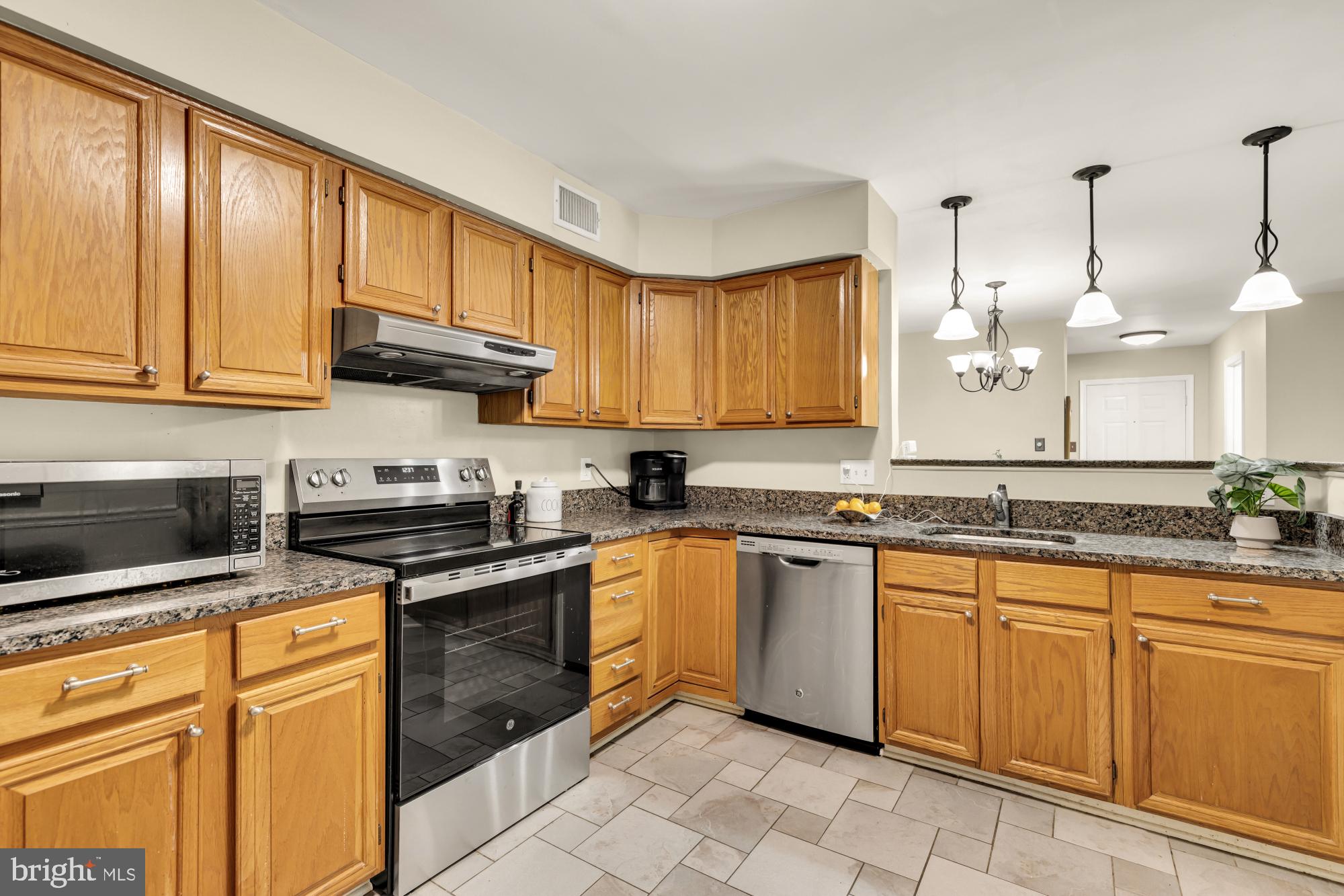 2225 Lovedale Lane, Unit 303A Reston, VA 20191 - Photo 9 of 20