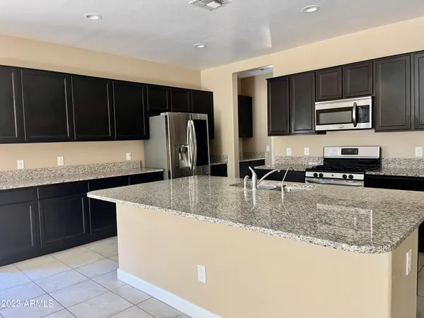 $2,600 | 4117 West South Butte Road, San Tan Valley, AZ 85144
