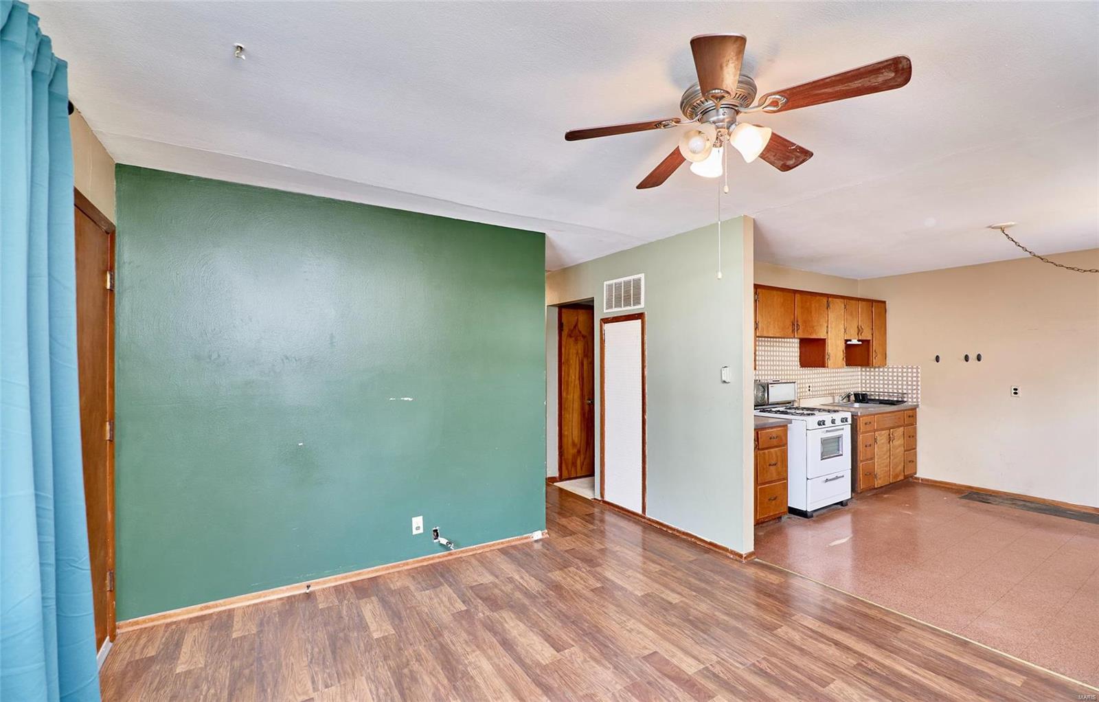 30 West Springfield Road St. Clair, MO 63077 - Photo 12 of 45