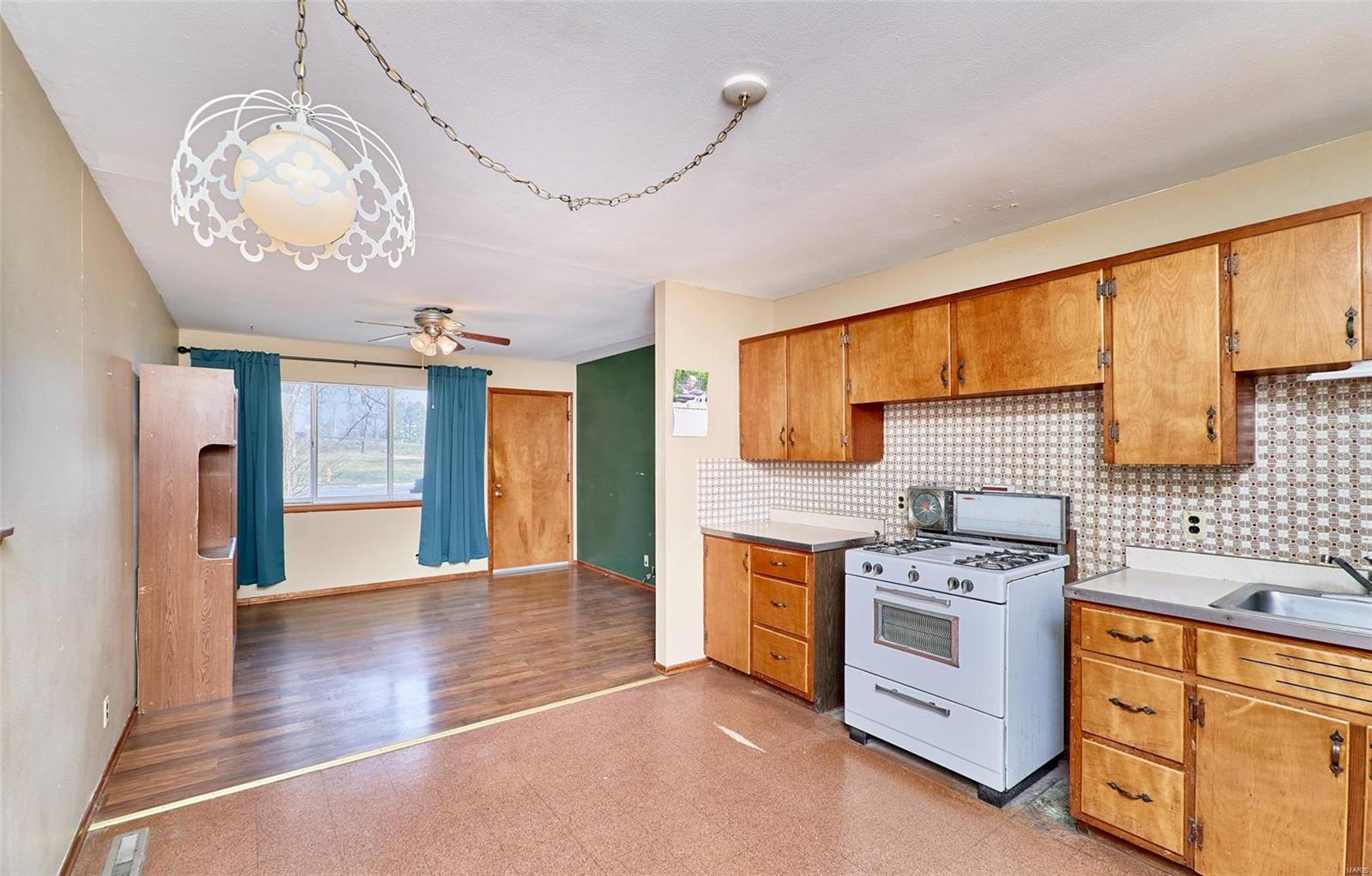 30 West Springfield Road St. Clair, MO 63077 - Photo 18 of 45