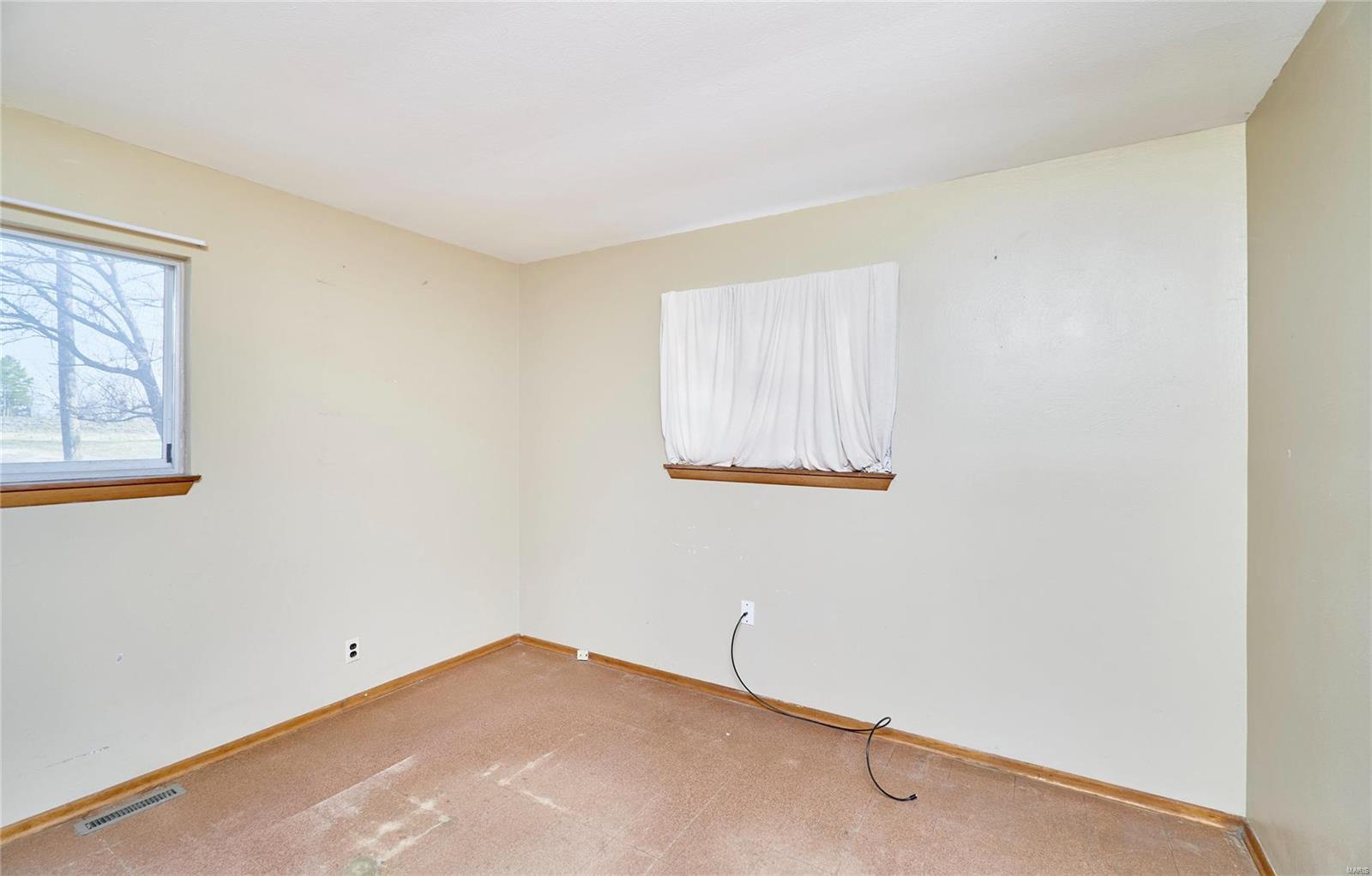 30 West Springfield Road St. Clair, MO 63077 - Photo 26 of 45