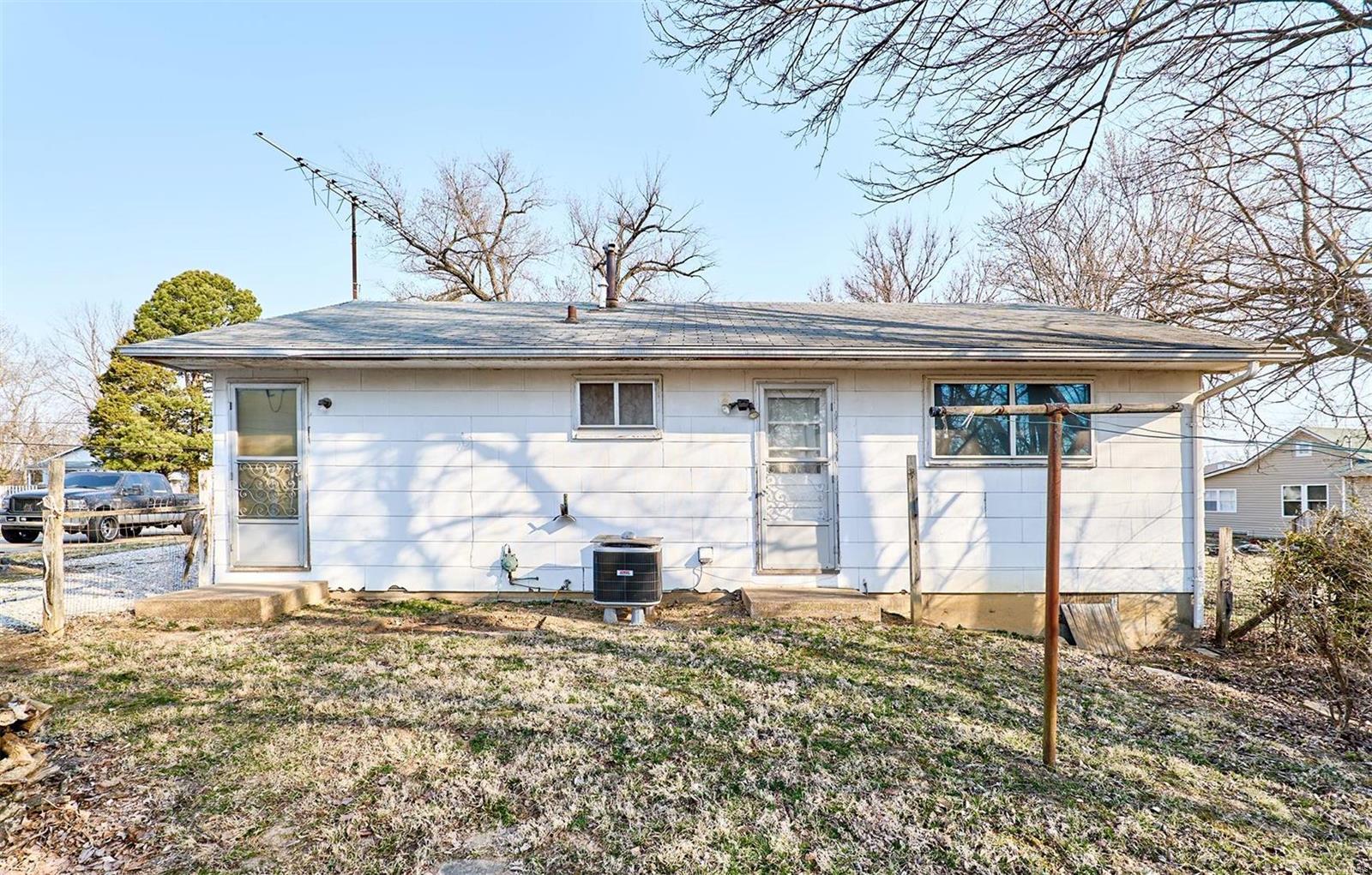 30 West Springfield Road St. Clair, MO 63077 - Photo 43 of 45