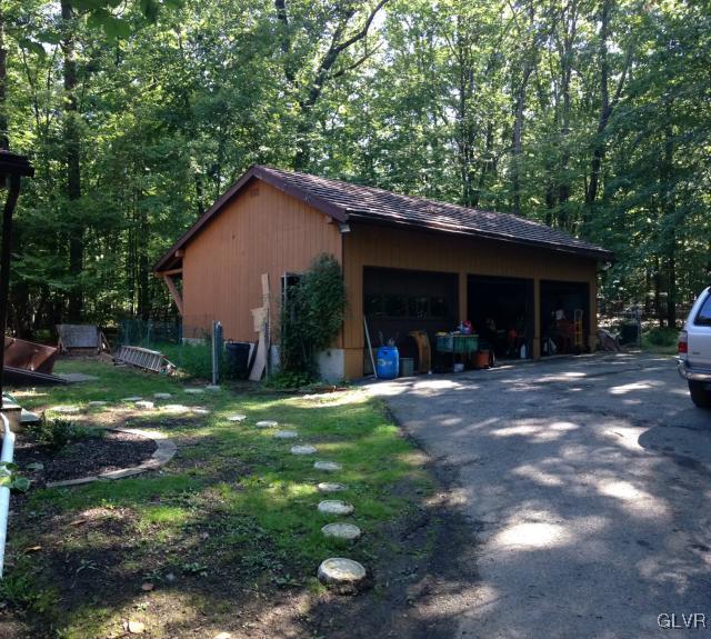 479 Turkey Ridge Road Mount Bethel, PA 18343 - Photo 2 of 9 Gallery Image 2
