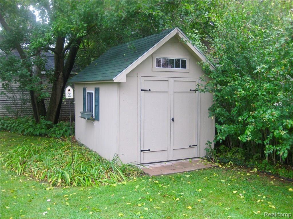 3270 Cumberland Road Berkley, MI 48072 - Photo 22 of 23