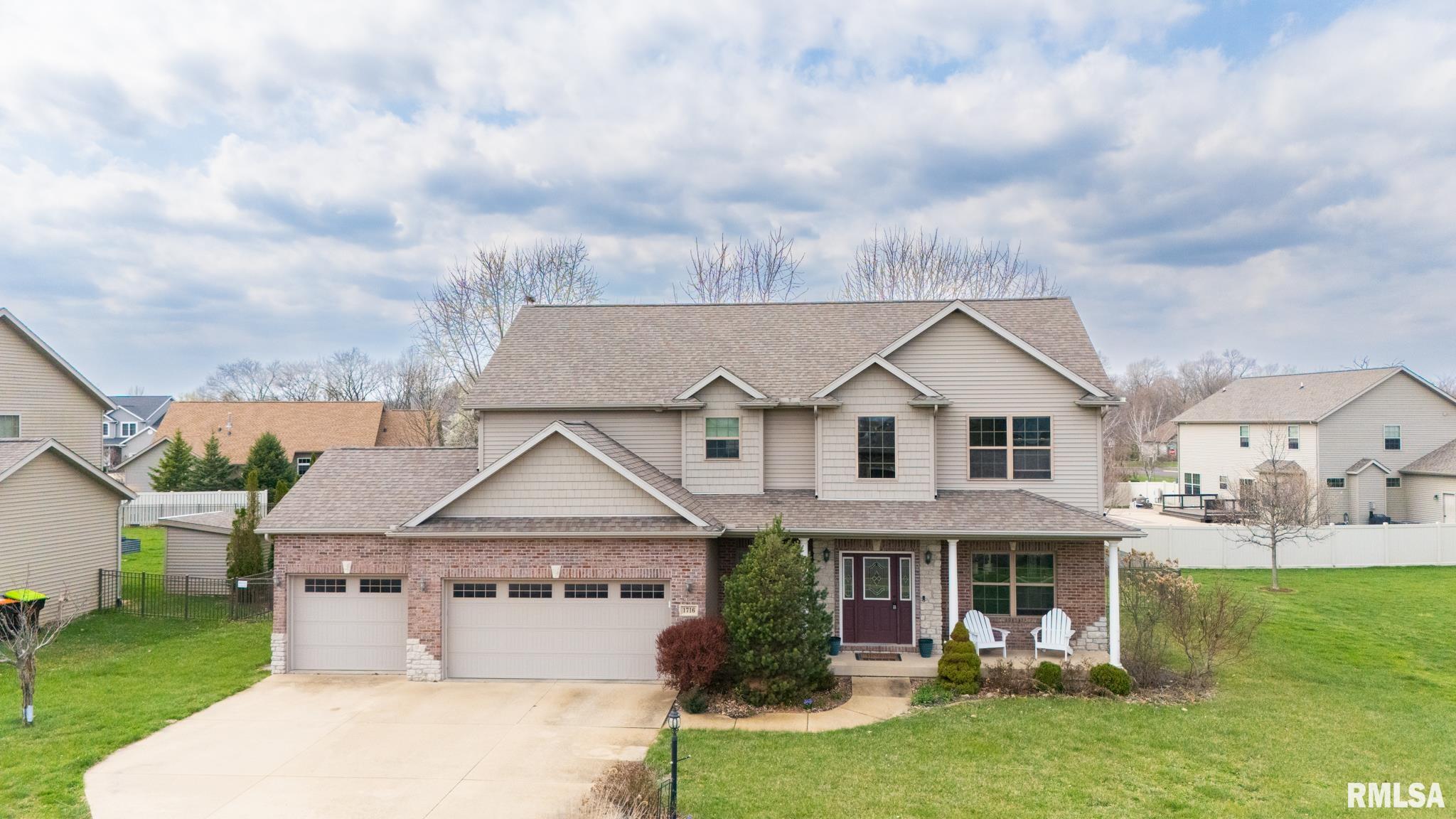 1716 Rustic Oak Drive Washington, IL 61571 - Photo 1 of 77