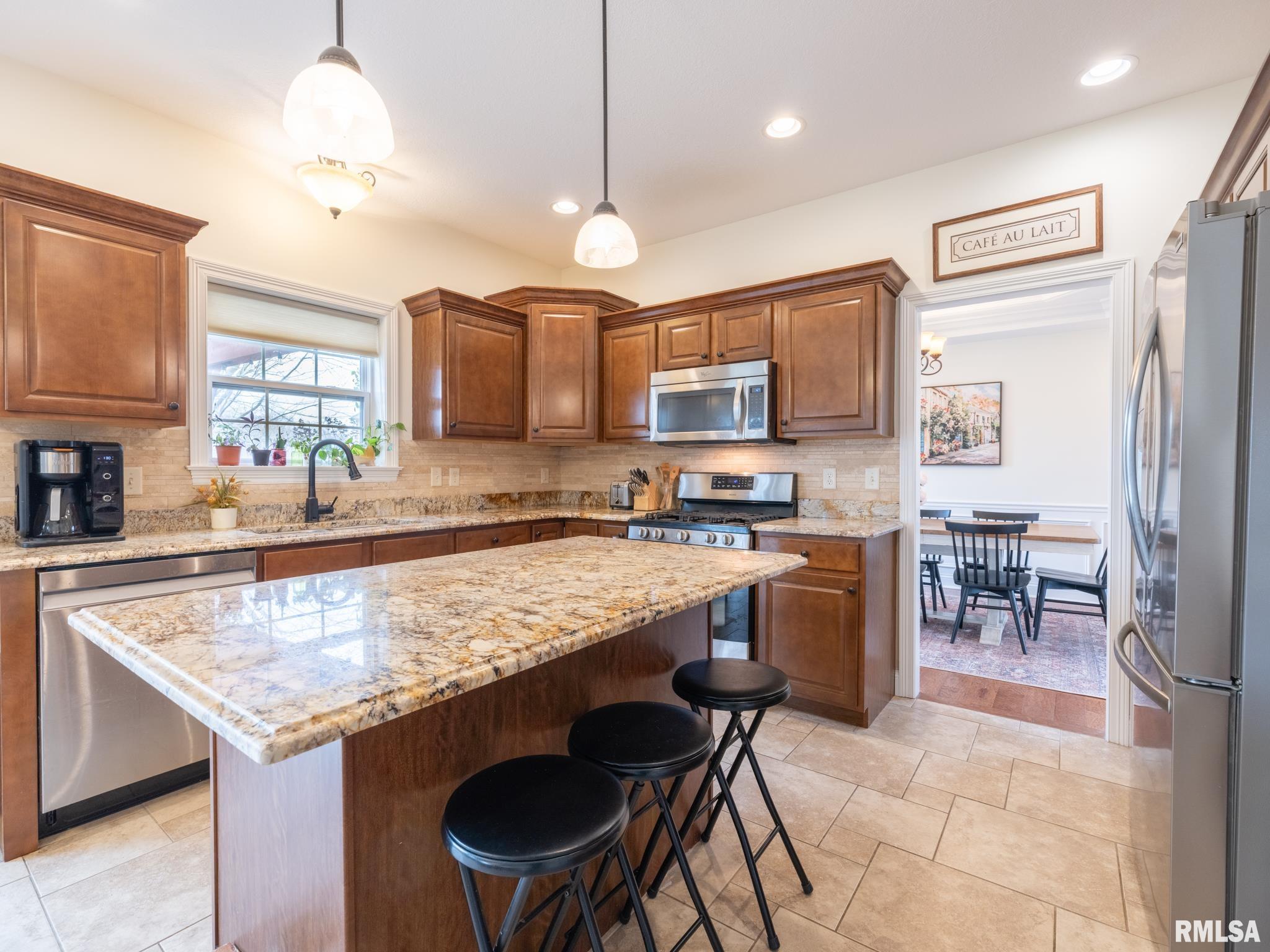 1716 Rustic Oak Drive Washington, IL 61571 - Photo 19 of 77