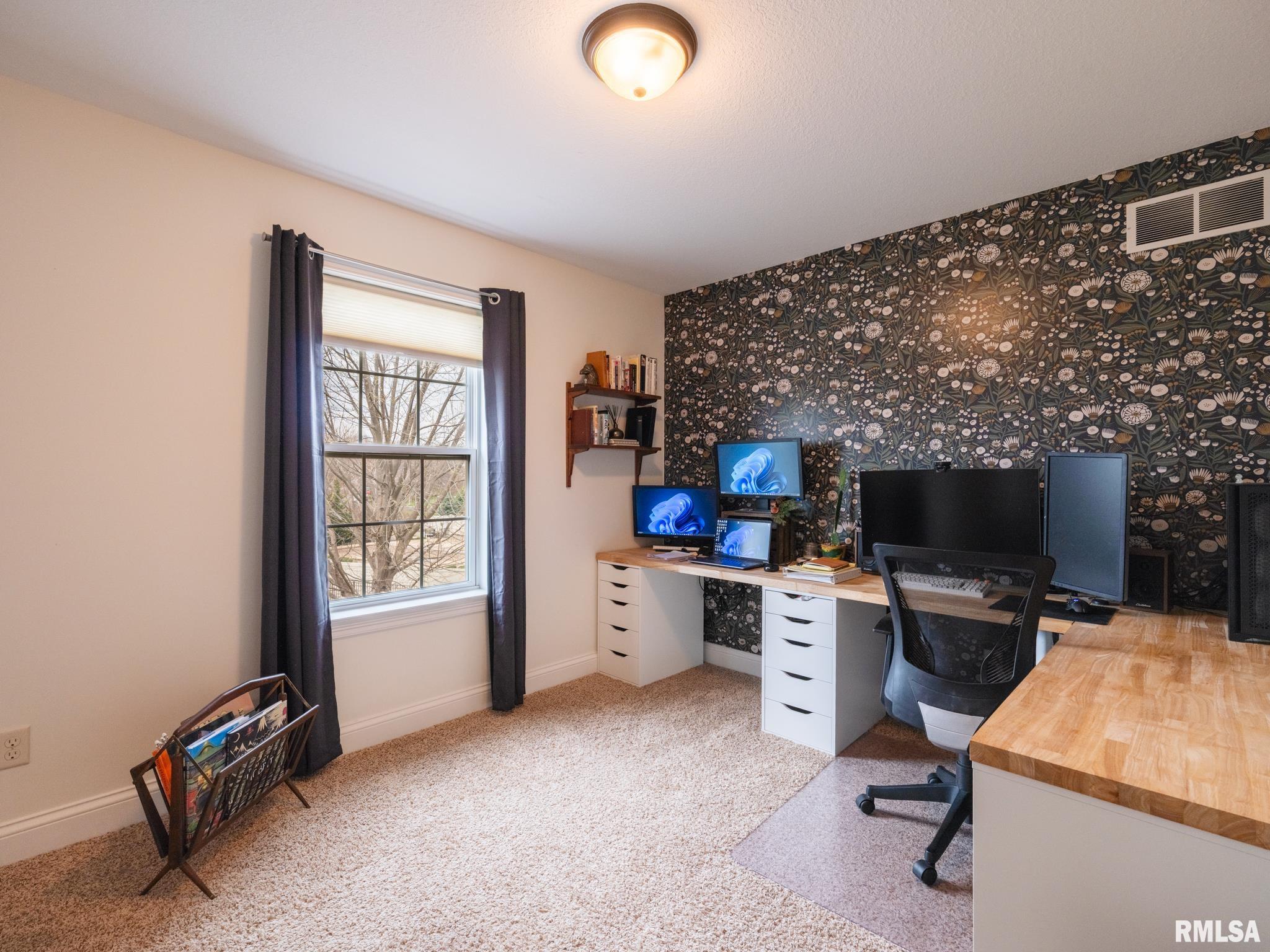 1716 Rustic Oak Drive Washington, IL 61571 - Photo 39 of 77