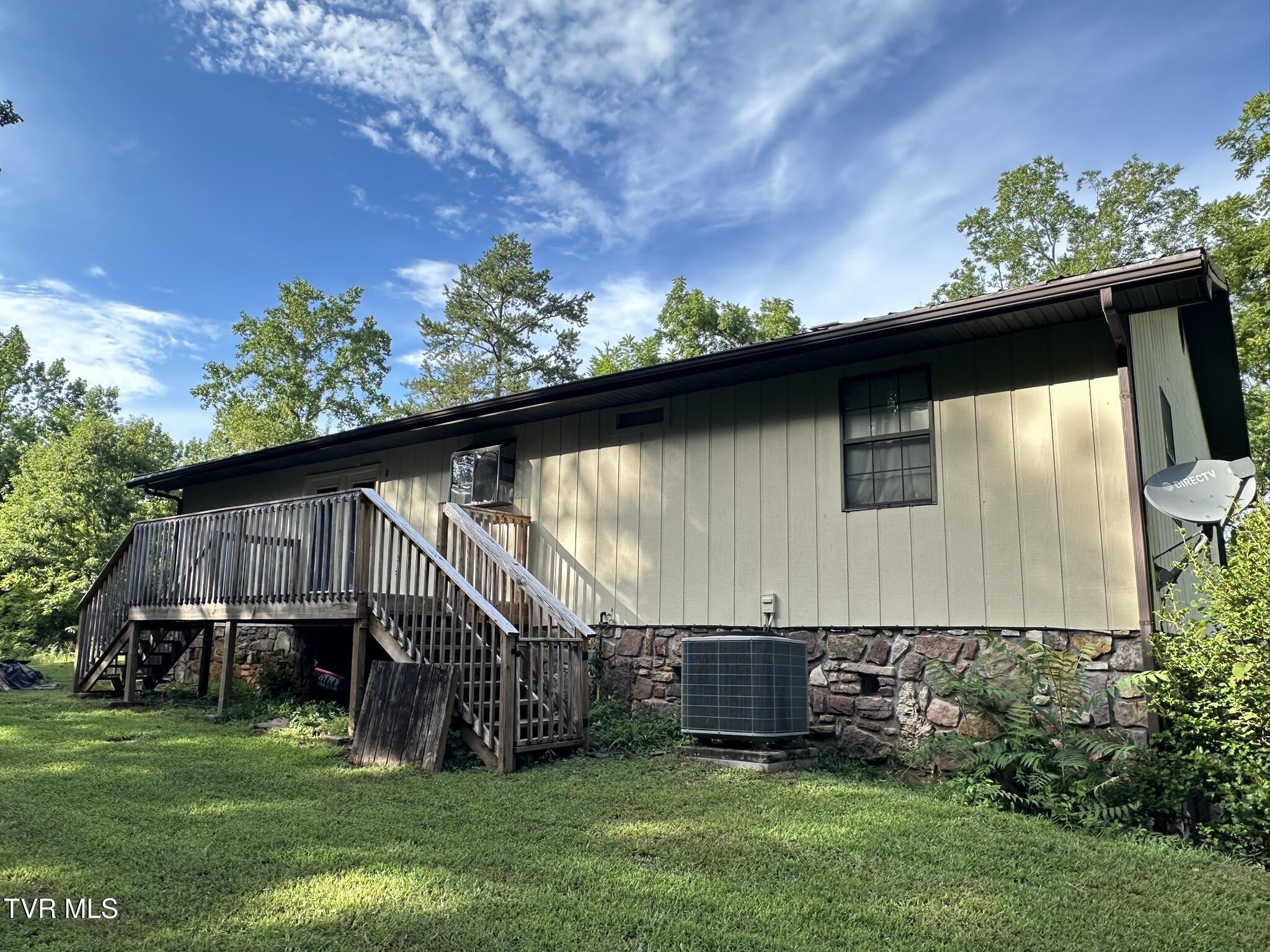 252 Slaton Farm Road Dandridge, TN 37725 - Photo 17 of 35 17