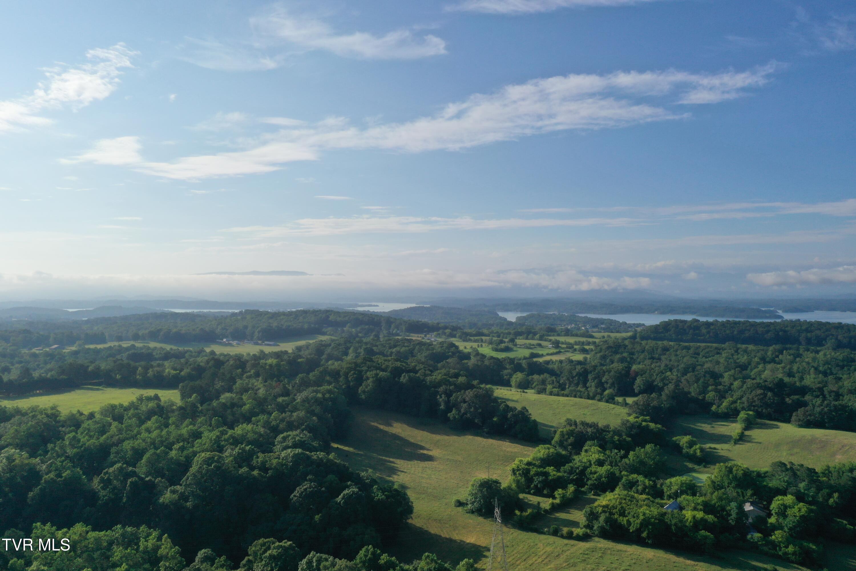 252 Slaton Farm Road Dandridge, TN 37725 - Photo 33 of 35 471D220857184039DE0819AFC1A4D41A