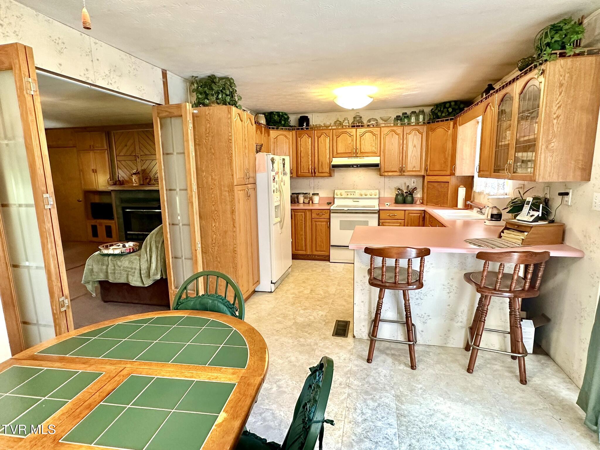 252 Slaton Farm Road Dandridge, TN 37725 - Photo 7 of 35 7