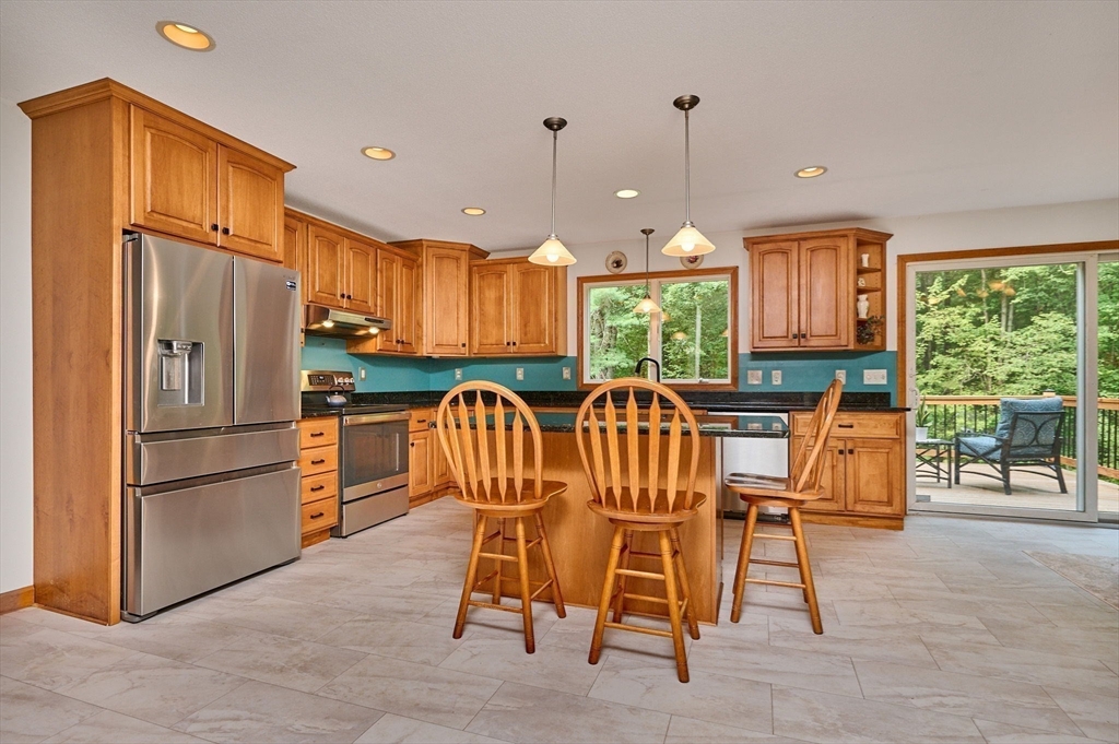 128 Middle Road Southampton, MA 01073 - Photo 18 of 41