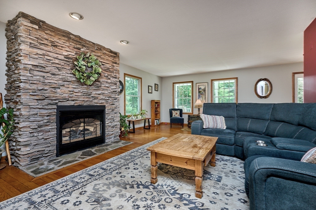 128 Middle Road Southampton, MA 01073 - Photo 21 of 41