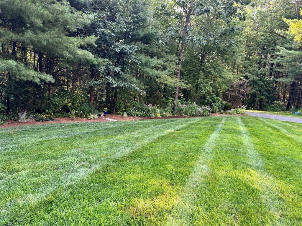 128 Middle Road Southampton, MA 01073 - Photo 36 of 41