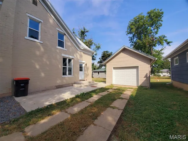 $248,500 | 222 West Jefferson Street, Palmyra, MO 63461