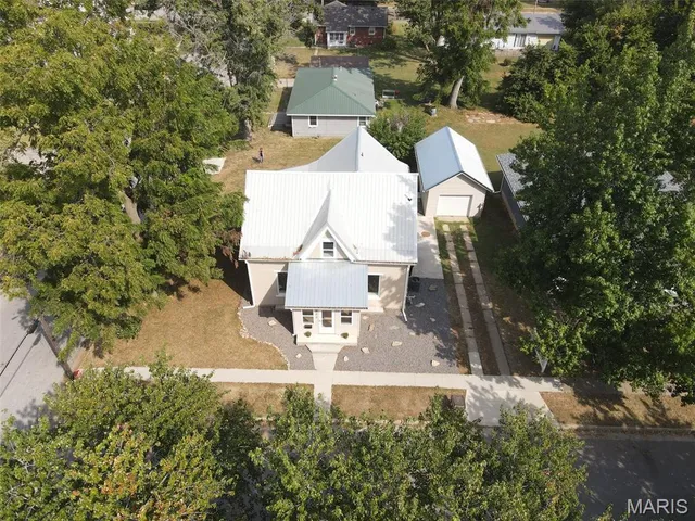 $248,500 | 222 West Jefferson Street, Palmyra, MO 63461