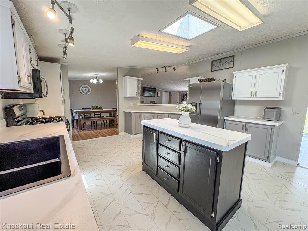7760 Bell Road Birch Run, MI 48415 - Photo 18 of 68