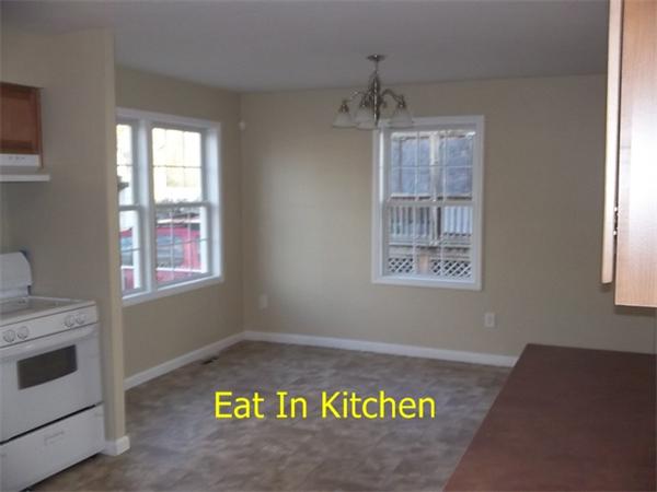 23 Quincy Street Springfield, MA 01109 - Photo 4 of 16