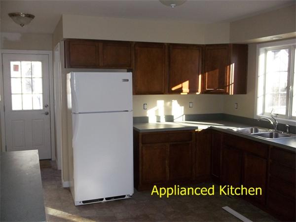 23 Quincy Street Springfield, MA 01109 - Photo 5 of 16