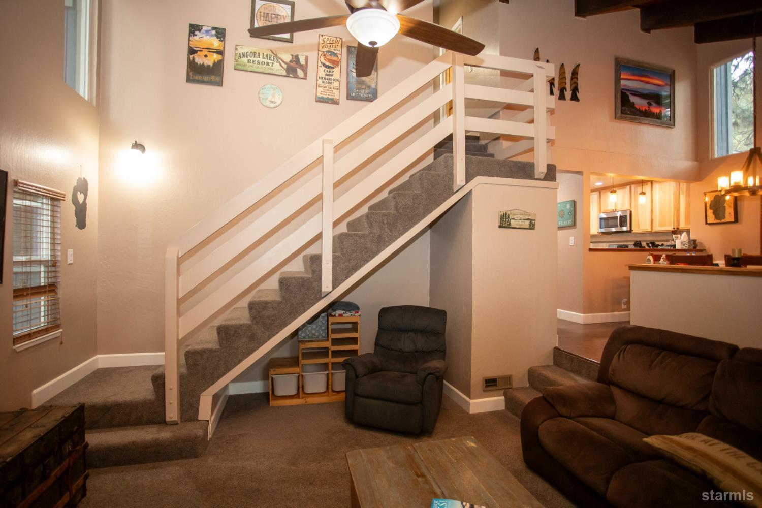 2569 Alma Avenue South Lake Tahoe, CA 96150 - Photo 12 of 35 a view of entryway and hall