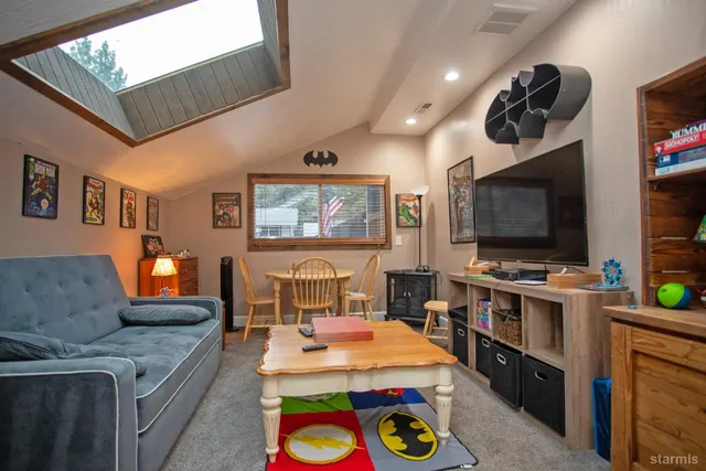 $699,000 | 2569 Alma Avenue, South Lake Tahoe, CA 96150