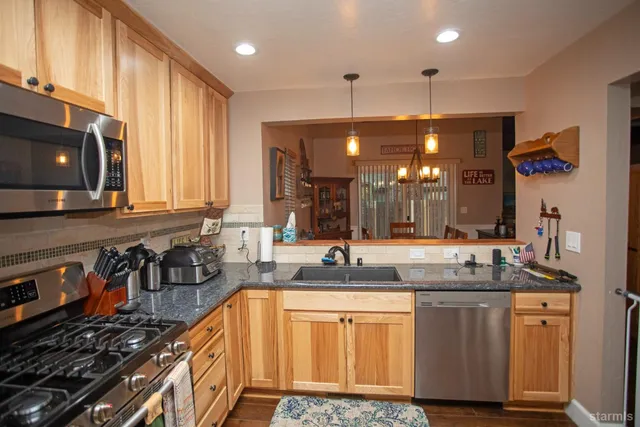 $699,000 | 2569 Alma Avenue, South Lake Tahoe, CA 96150