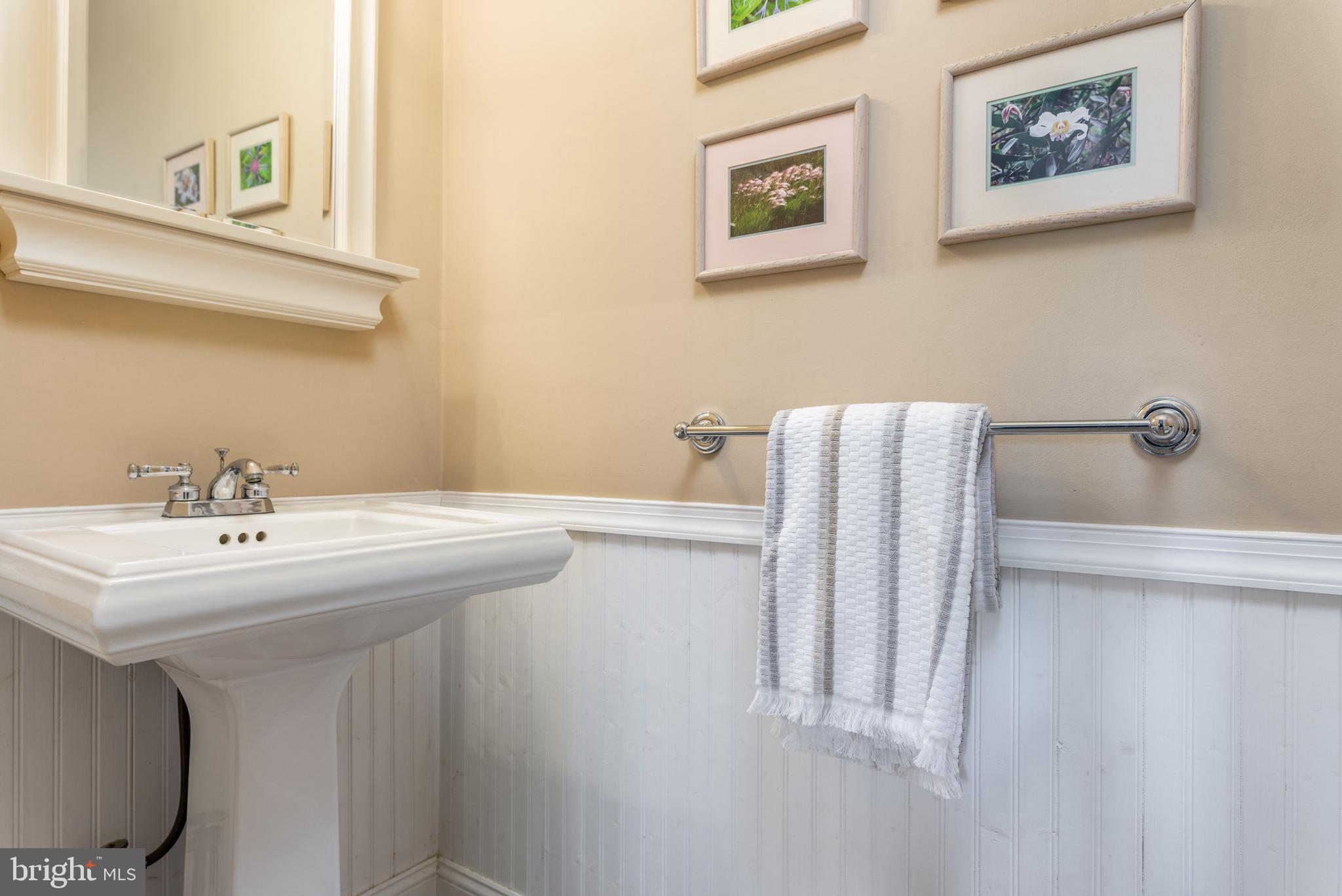 732 Woodfield Road Villanova, PA 19085 - Photo 14 of 31 Powder Room.