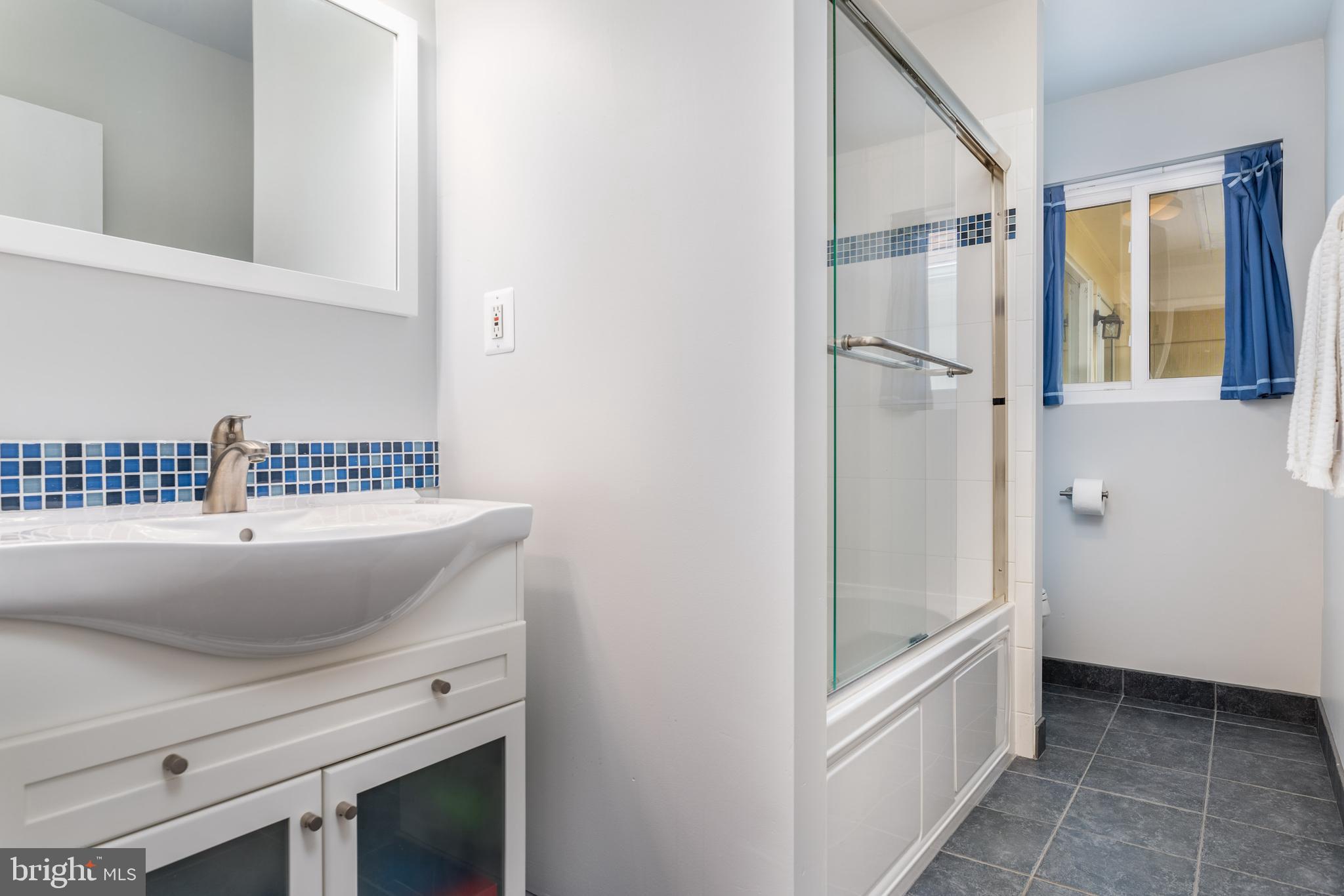732 Woodfield Road Villanova, PA 19085 - Photo 21 of 31 Hall Bathroom.