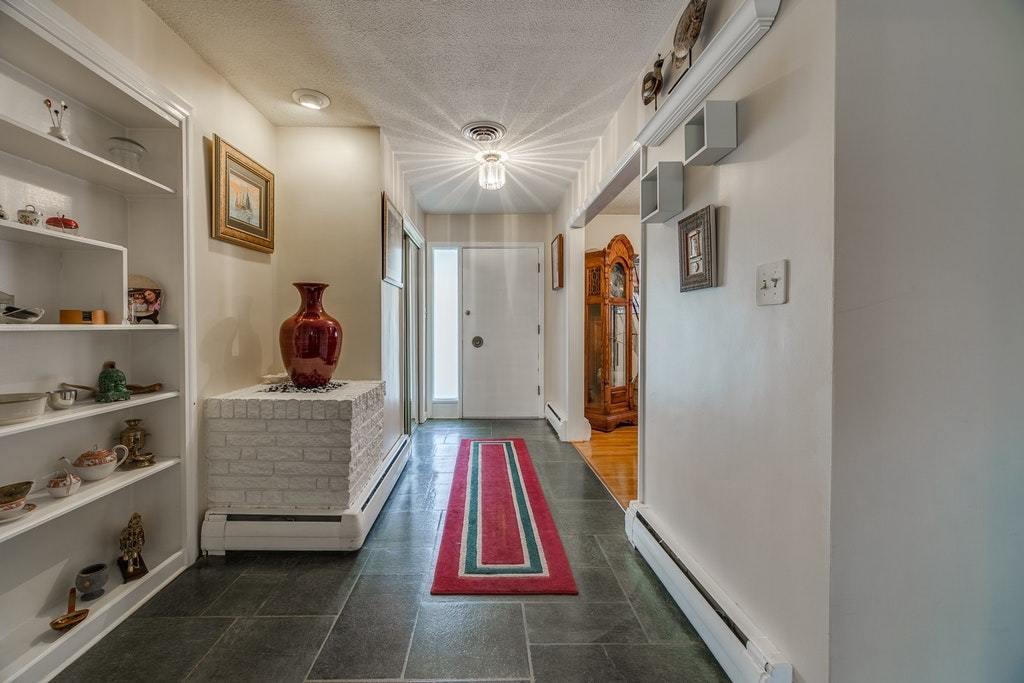 2501 Sharmar Road Roanoke, VA 24018 - Photo 5 of 38 005-302242-2501 Sharmar Road 05_7361247