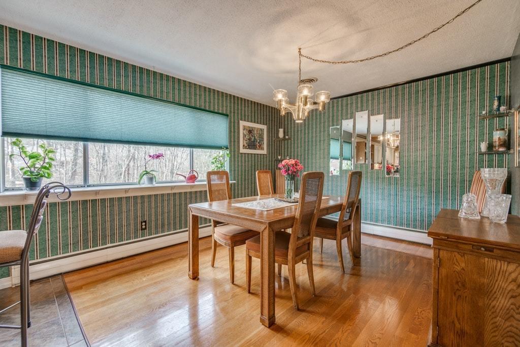2501 Sharmar Road Roanoke, VA 24018 - Photo 8 of 38 008-302242-2501 Sharmar Road 08_7361250