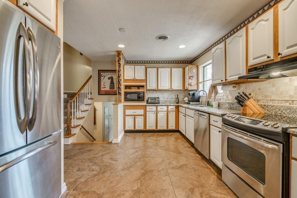 2501 Sharmar Road Roanoke, VA 24018 - Photo 10 of 38 010-302242-2501 Sharmar Road 10_7361252