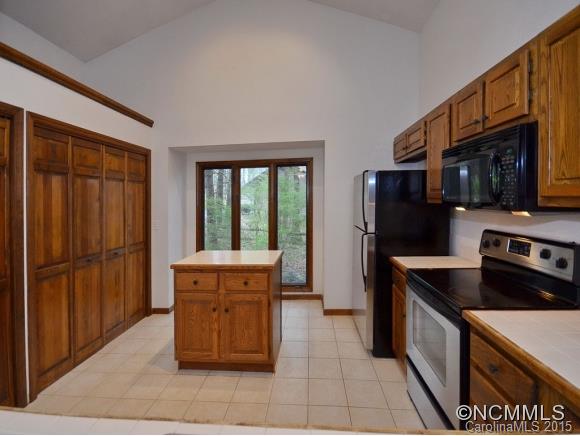 5 West Rutledge Court Fletcher, NC 28732 - Photo 3 of 14 Gallery Image 3