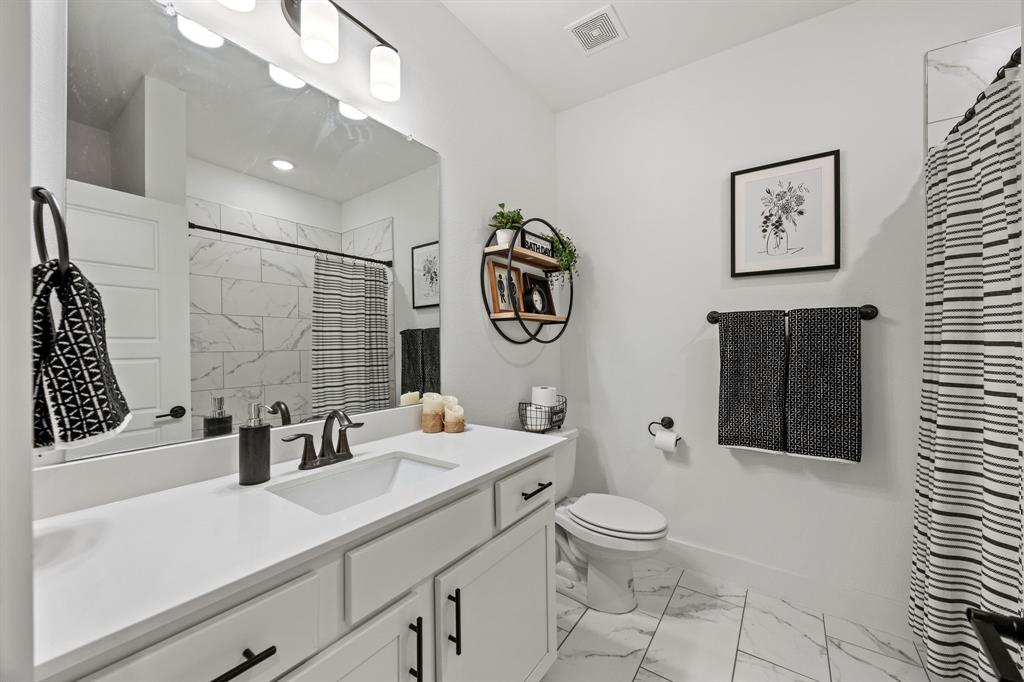 10856 Eva Mae Blvd. Grand Prairie, TX 76065 - Photo 12 of 19