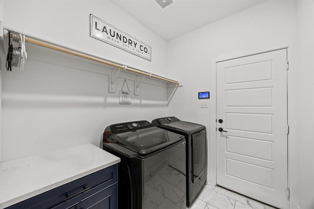 10856 Eva Mae Blvd. Grand Prairie, TX 76065 - Photo 14 of 19