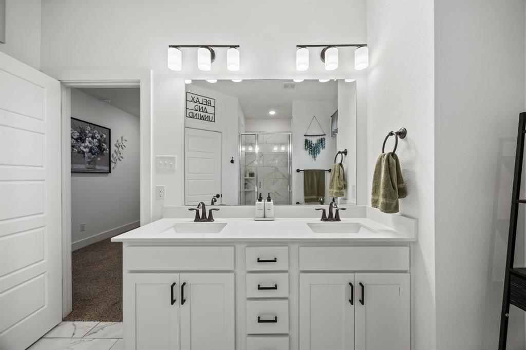 10856 Eva Mae Blvd. Grand Prairie, TX 76065 - Photo 10 of 19