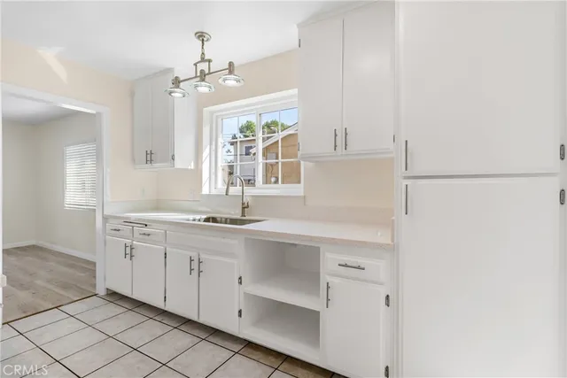 $4,000 | 14724 Strathern Street, Panorama City, CA 91402