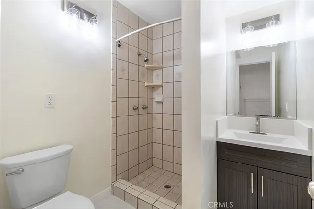 $4,000 | 14724 Strathern Street, Panorama City, CA 91402