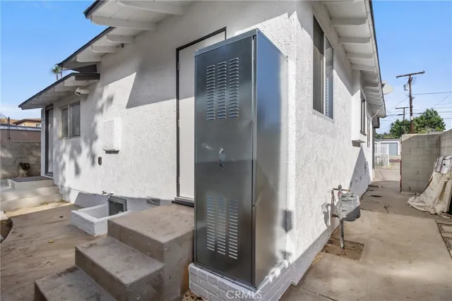 $4,000 | 14724 Strathern Street, Panorama City, CA 91402