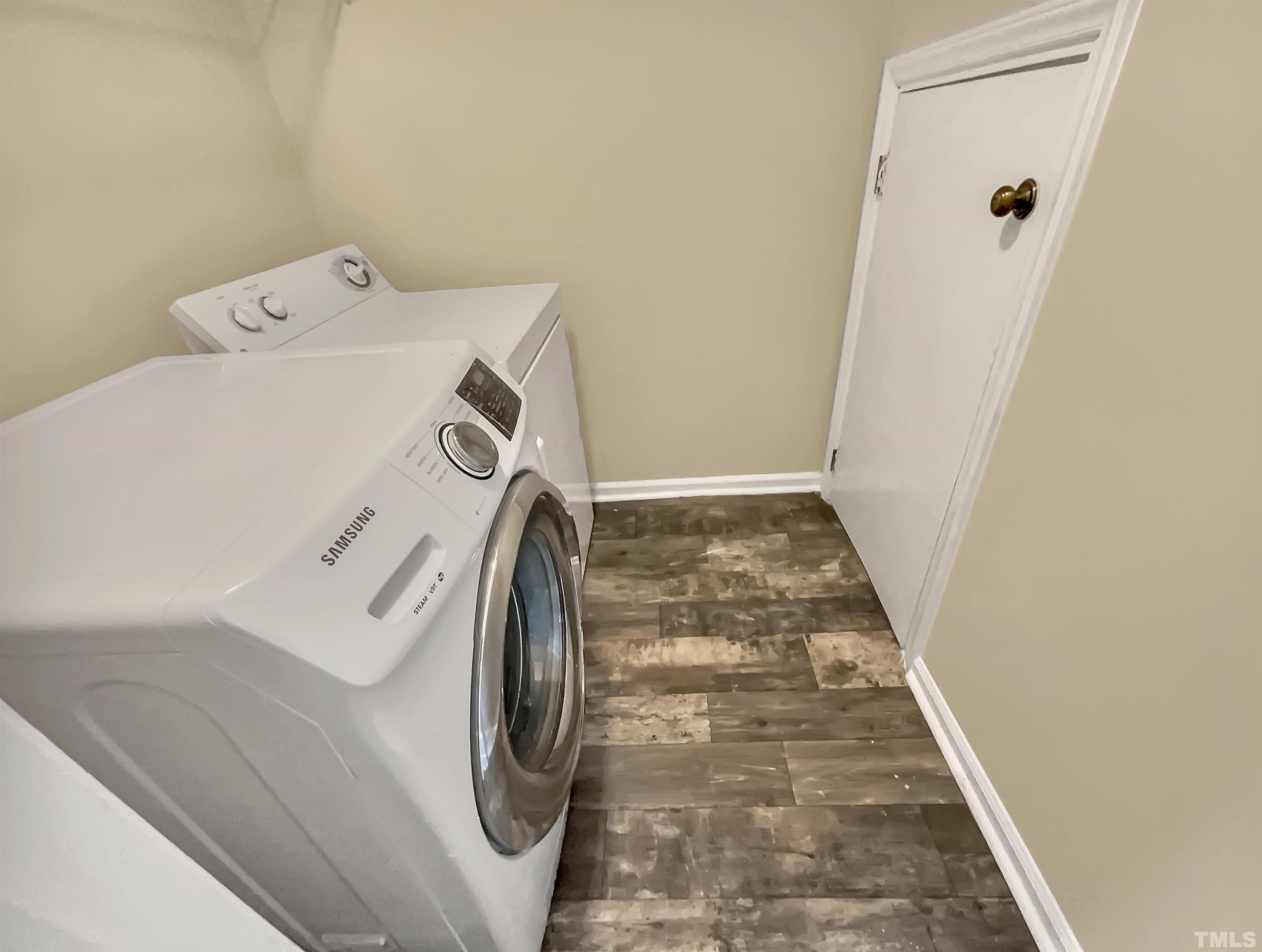 4101 Kaplan Drive Raleigh, NC 27606 - Photo 14 of 22 a utility room with dryer and washer