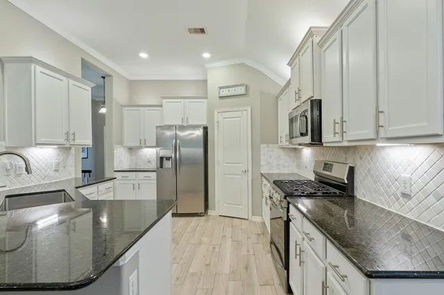 $289,999 | 2841 Bretton Woods Drive, Conroe, TX 77301