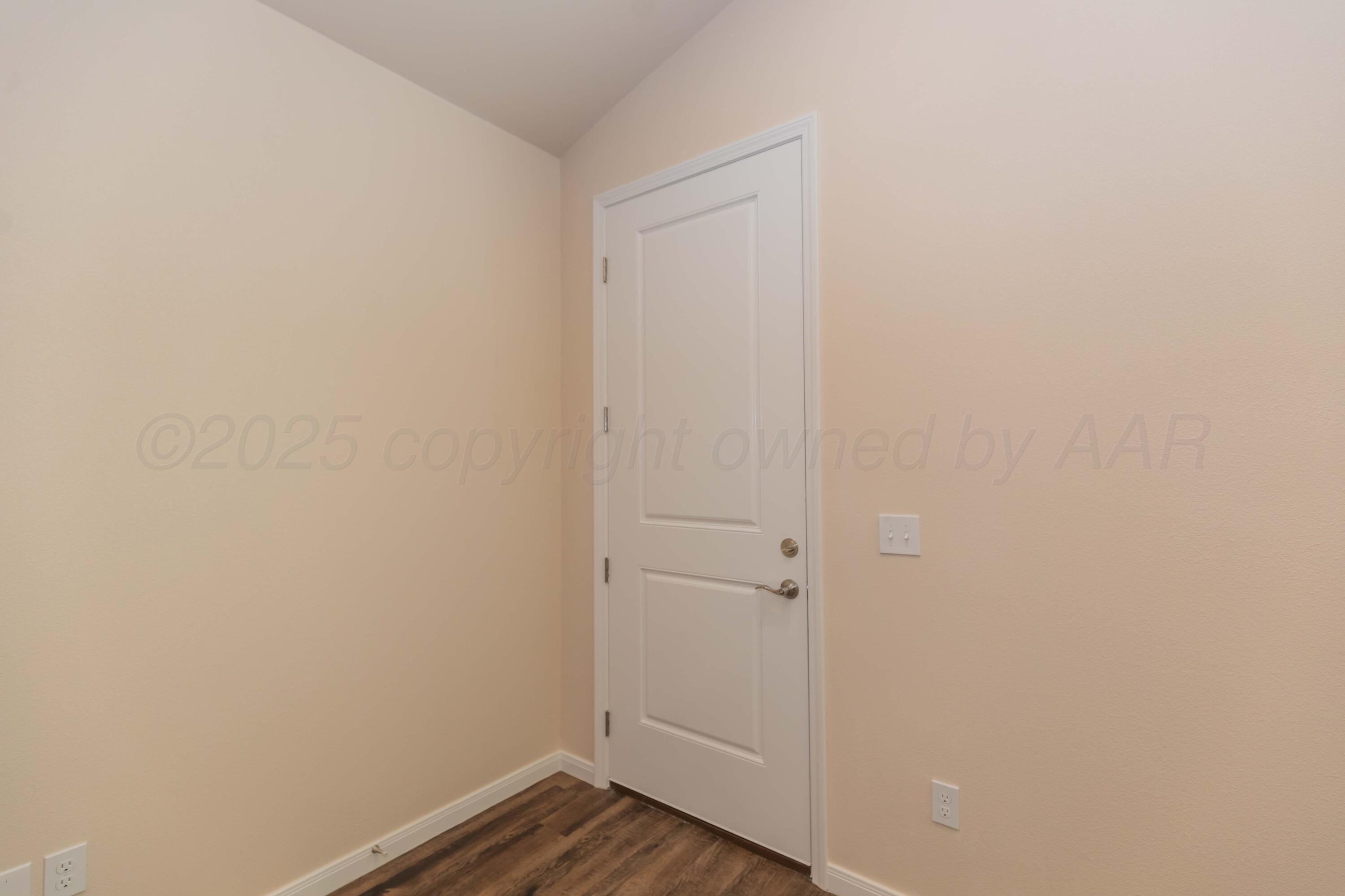 7512 Beck Drive Amarillo, TX 79119 - Photo 3 of 30 ENTRY