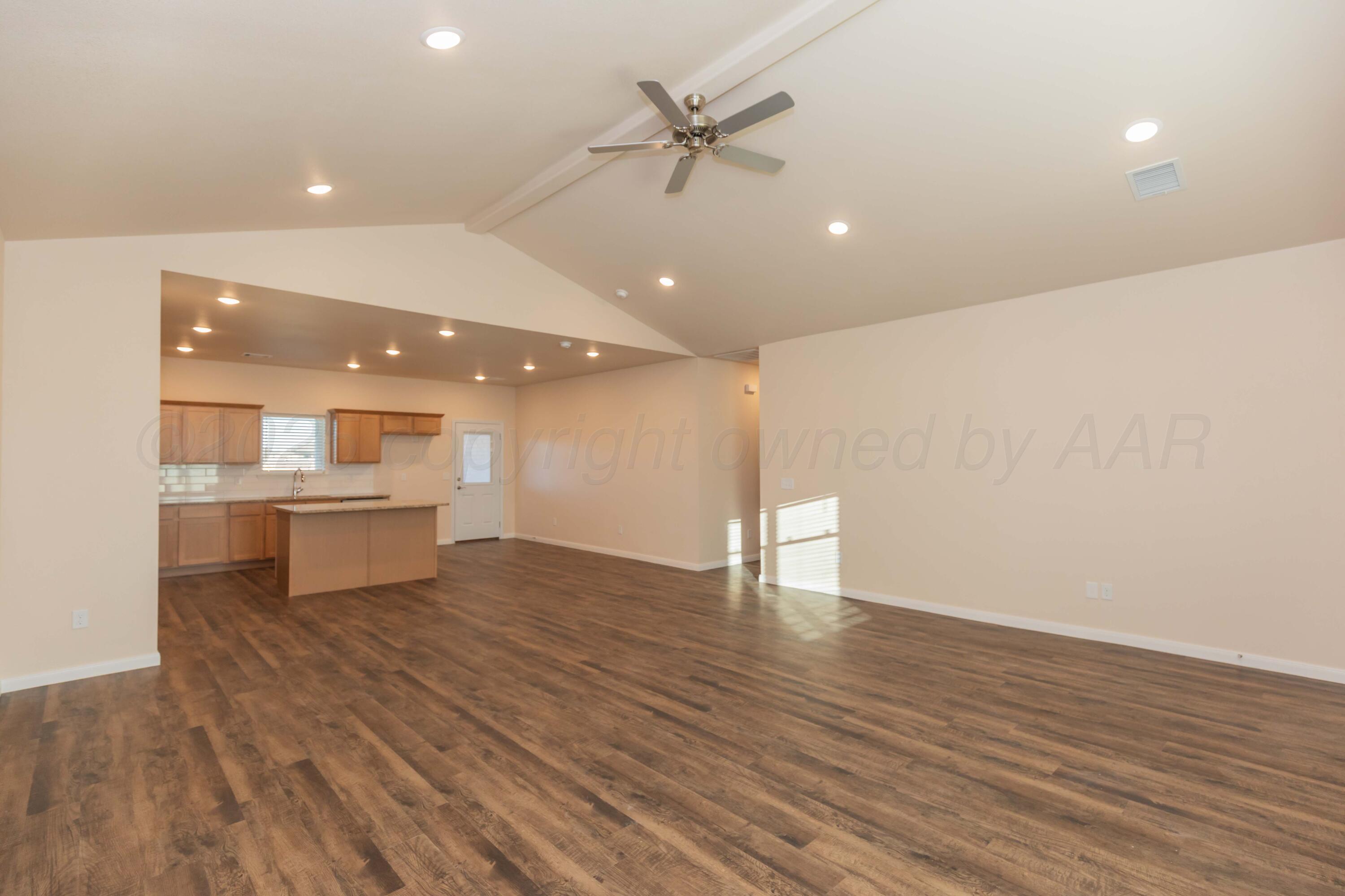 7512 Beck Drive Amarillo, TX 79119 - Photo 7 of 30 LIVING ROOM