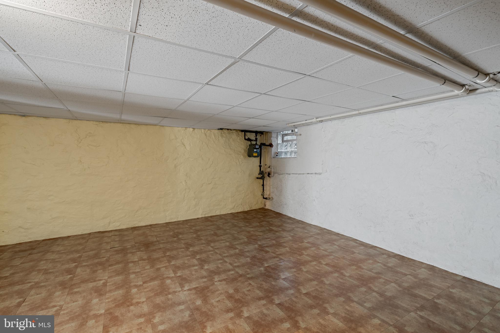 115 South Wickham Road Baltimore, MD 21229 - Photo 21 of 24 Basement/Family Room