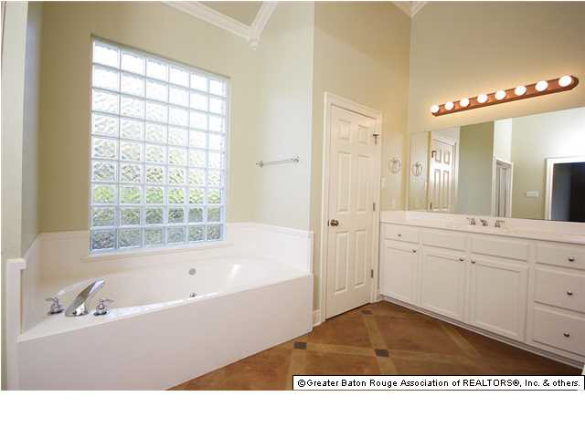 3136 Pleasant Point Boulevard Baton Rouge, LA 70810 - Photo 16 of 27 Gallery Image 16